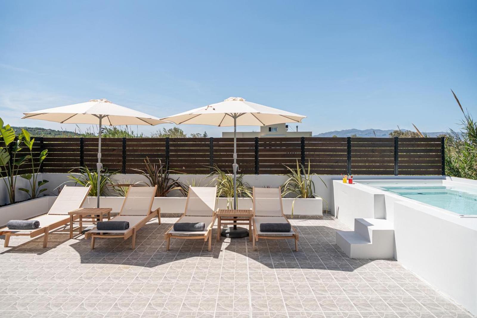 Sol Luxury Apartment - Close To The Beach With A Private Mini Pool 干尼亞 外观 照片