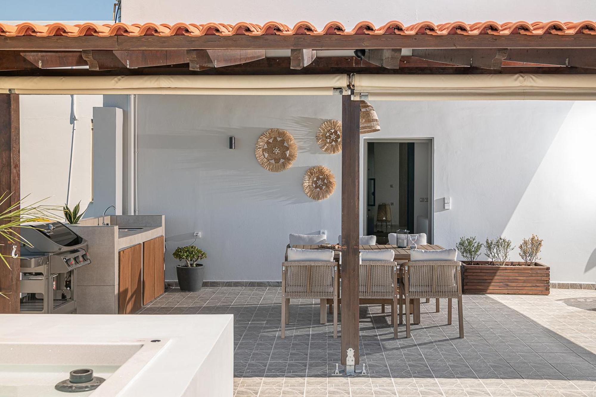 Sol Luxury Apartment - Close To The Beach With A Private Mini Pool 干尼亞 外观 照片