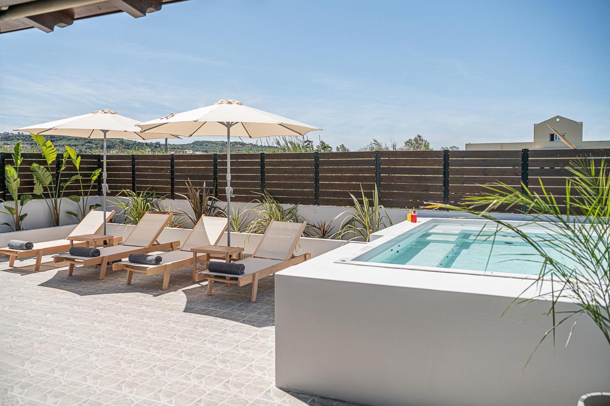 Sol Luxury Apartment - Close To The Beach With A Private Mini Pool 干尼亞 外观 照片